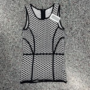 Stunning dressy tank Intermix size small